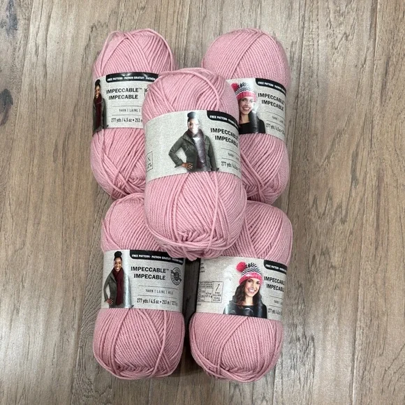 NWT Impeccable Yarn, 4.5 oz in Soft Rose by Loops & Threads - Pack of 5 - Picture 1 of 10